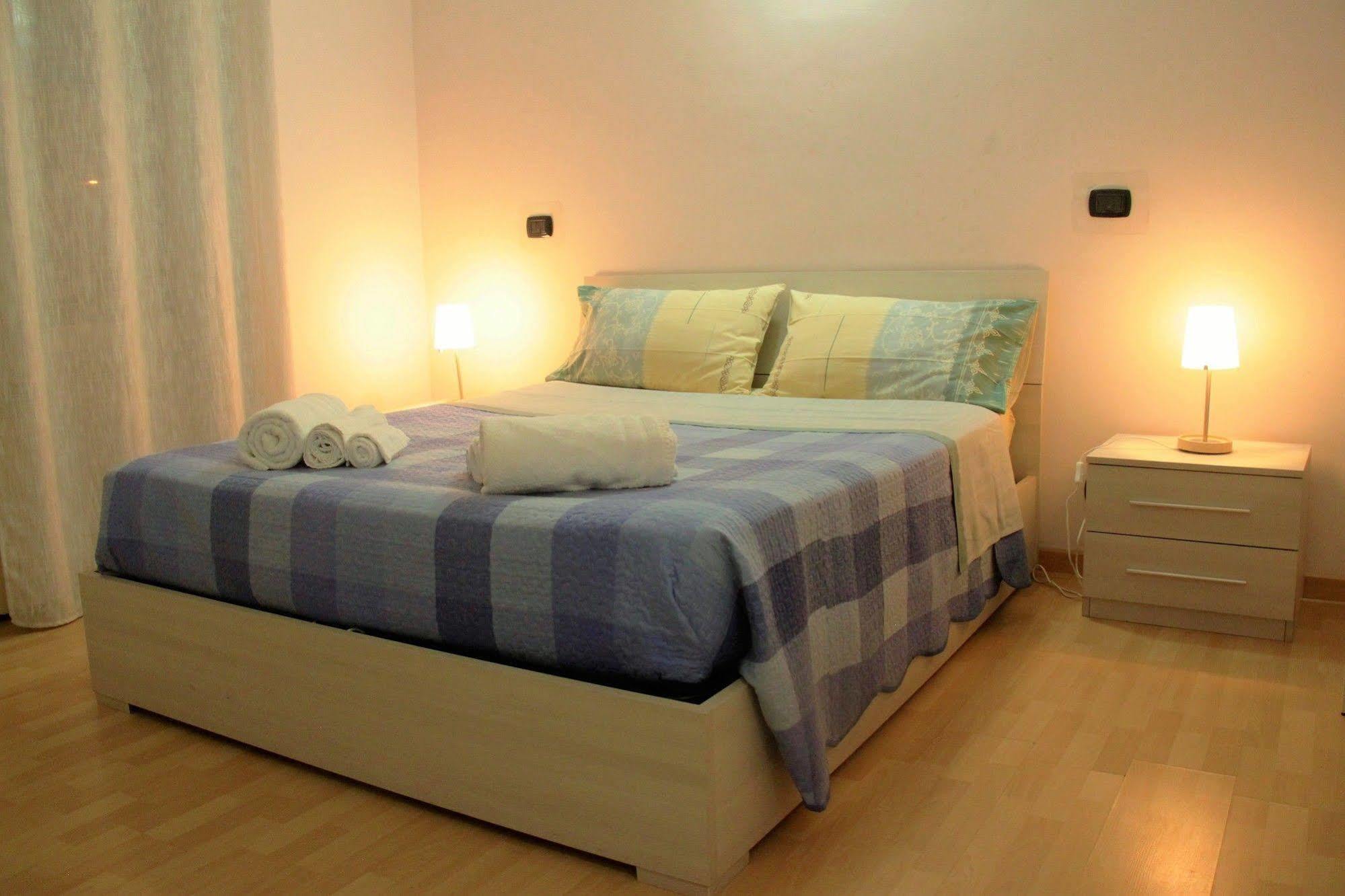 Hello Roma B&B Екстер'єр фото